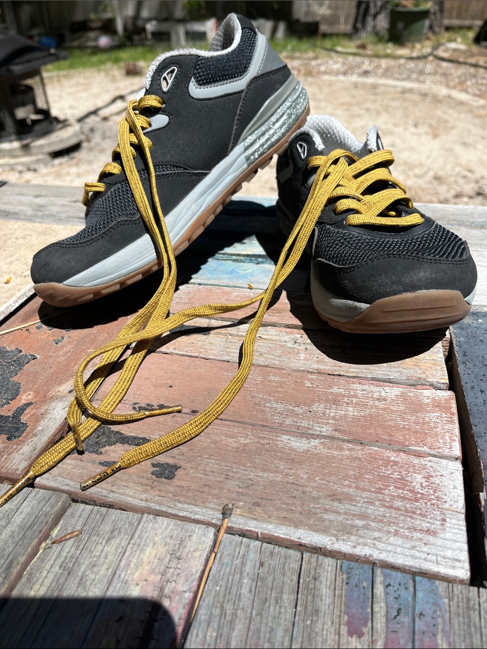 Lems Men's Trailhead Onyx Barefoot Minimalist Trail Hiking Sneakers Size 8 D